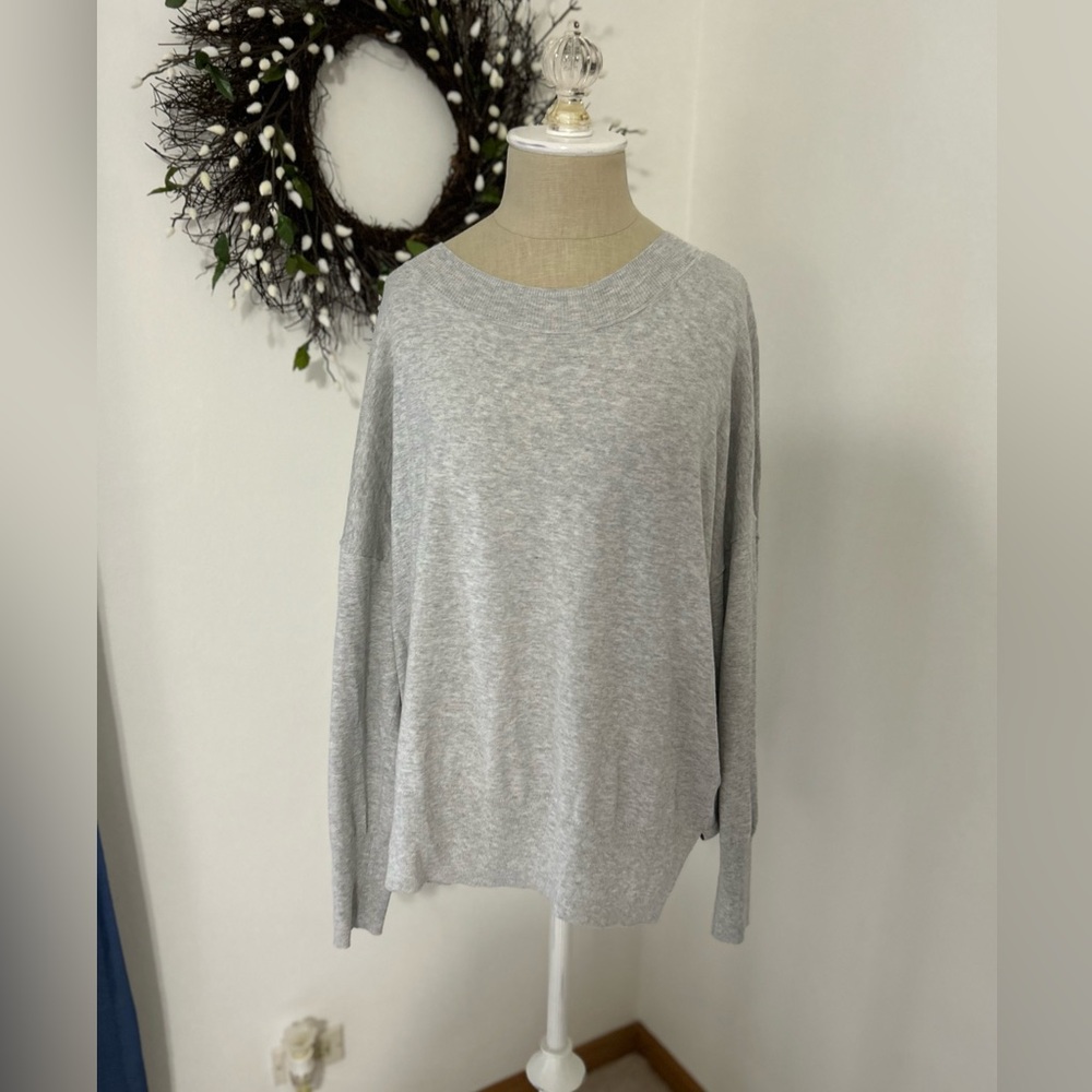 EUC Gap grey sweater